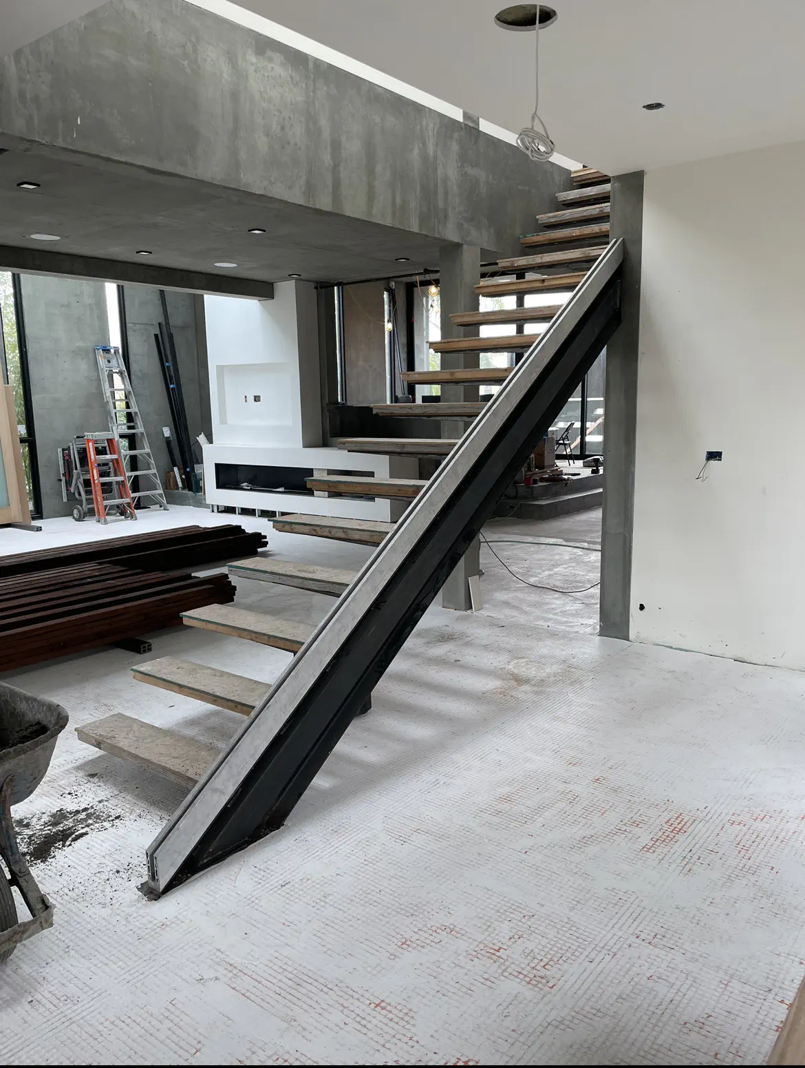 Floatingstairs-build-2.PNG