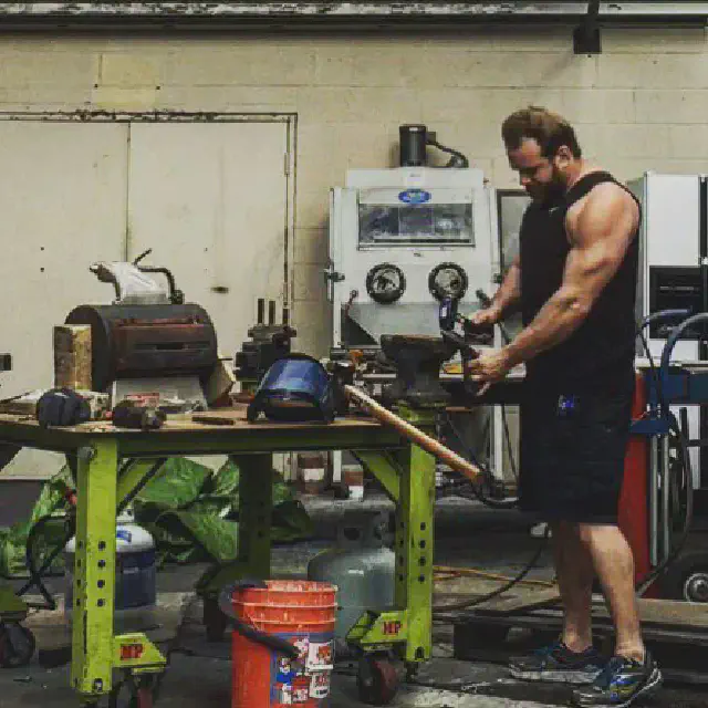 Hammering-2.jpg
