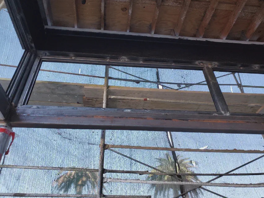Pivotdoors-build-2.jpeg