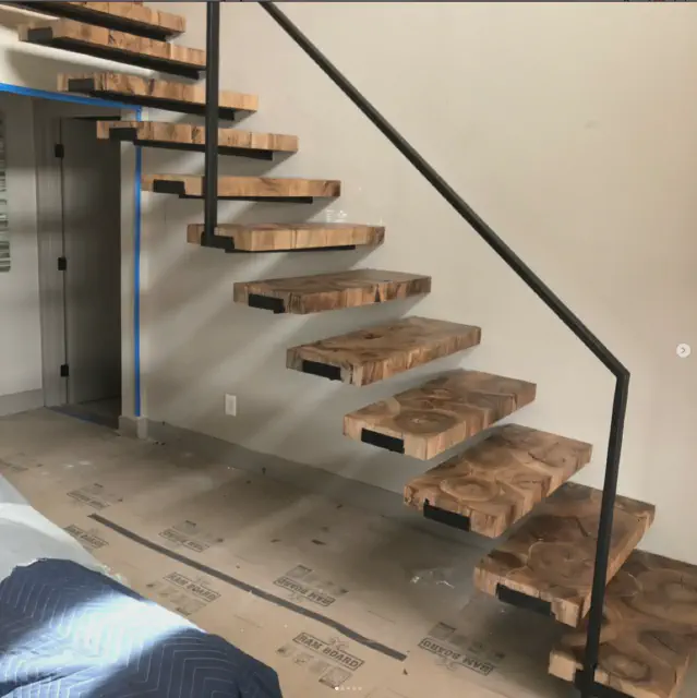 Floatingstairs-5.png